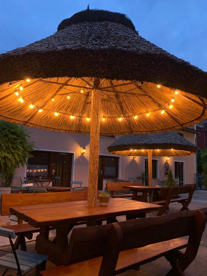 Pension Cubana Rothenburg  Ngoại thất bức ảnh