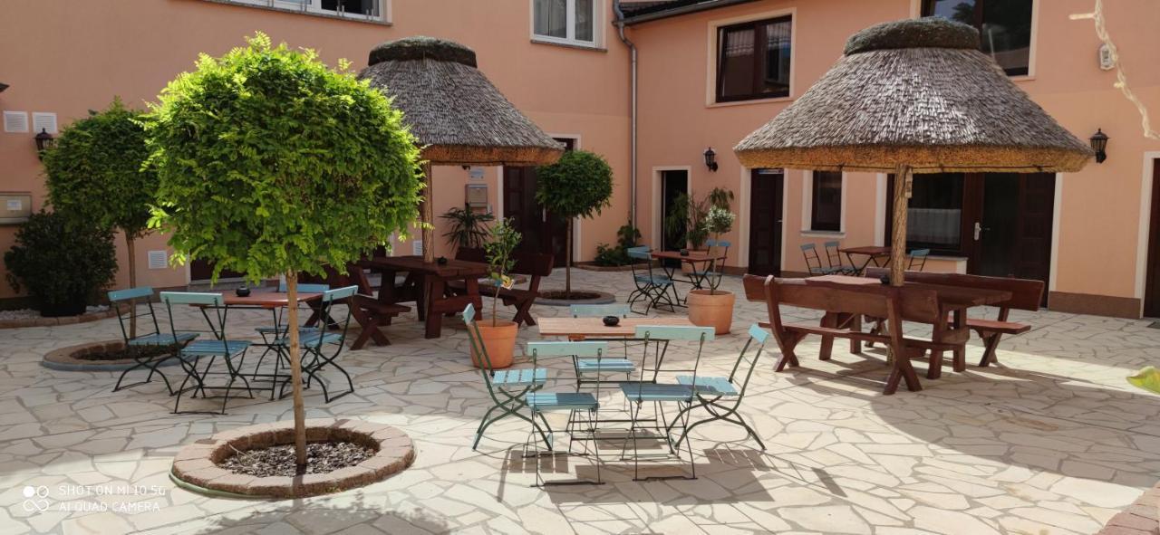 Pension Cubana Rothenburg  Ngoại thất bức ảnh
